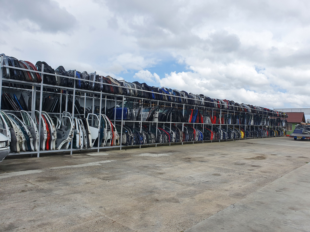 dezmembrari-volovat-8cc1ef81ffd2076bd4-0-0-0-0-0 (1)